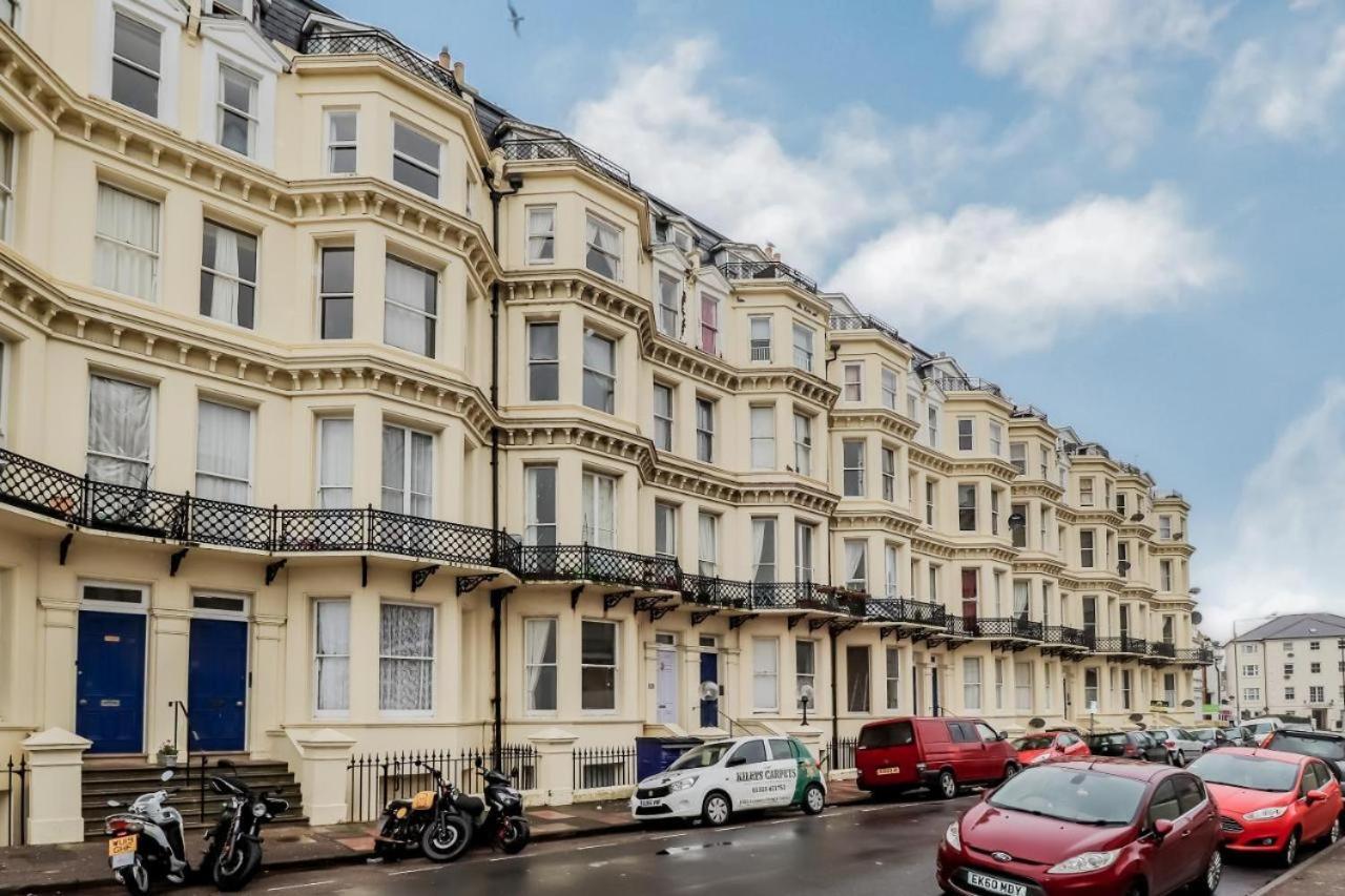 3 Queens Gardens Sea View Apartment Eastbourne Exterior foto