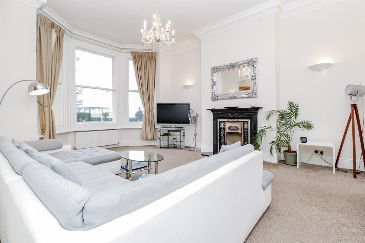3 Queens Gardens Sea View Apartment Eastbourne Exterior foto
